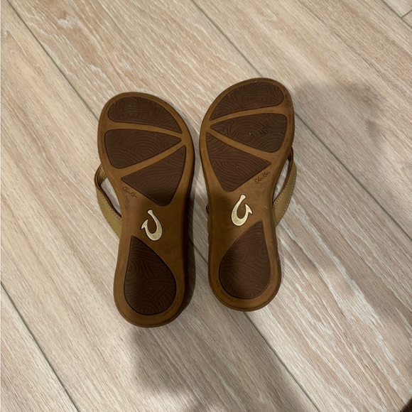 Worn a few times. In great condition. - Picture 2 of 3